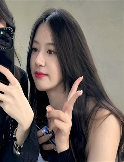 《龙华之少年归》导演手法解析：艺术风格与技术特点分析